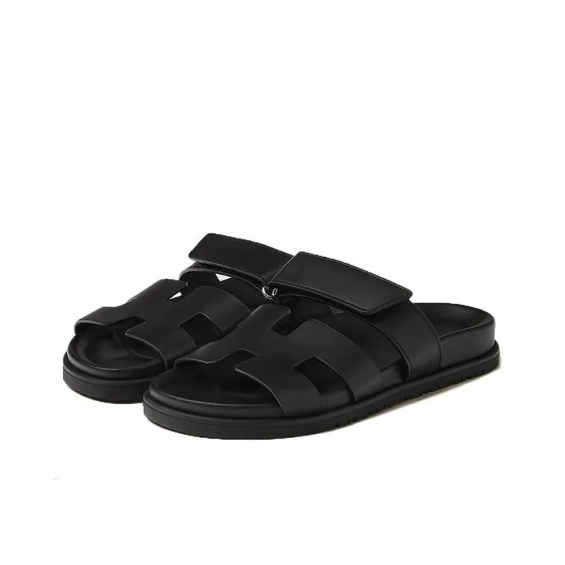 fd5ef5a0ada44dfd9e49e217b2d07e84.webp Hermes Chypre Sandal Noir Calfskin Leather - Image 1