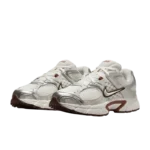 Nike V5 RNR Sail Fauna Brown - Image 2